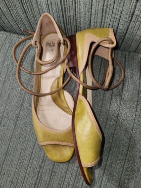 🍉Fluevog River Yavari Sandals